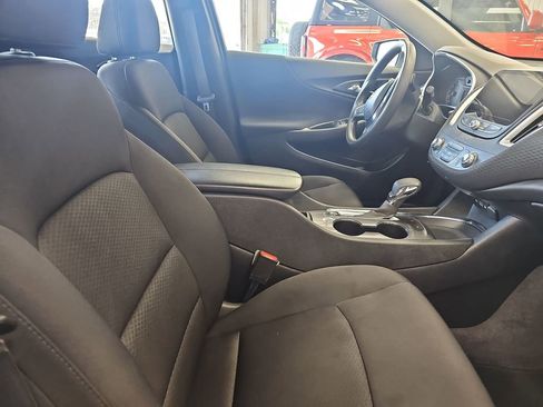 Used 2024 Chevrolet Malibu LT FWD image 10