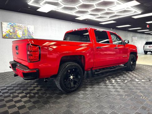 Used 2018 Chevrolet Silverado 1500 Custom w/ Custom Value Package AWD/4WD image 15