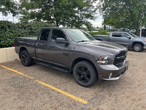 Used 2022 RAM 1500 Express w/ Wheel & Sound Group AWD/4WD image 4