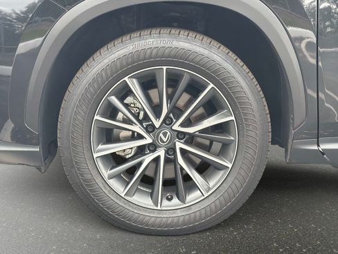 Used 2025 Lexus NX 250 FWD w/ Towing Package (2000 Lbs) image 11