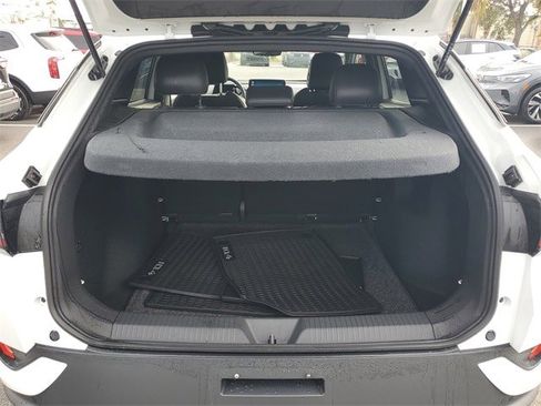 Certified 2024 Volkswagen ID.4 2WD image 7