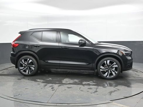 New 2026 Volvo XC40 B5 Plus w/ Protection Package Premier image 3