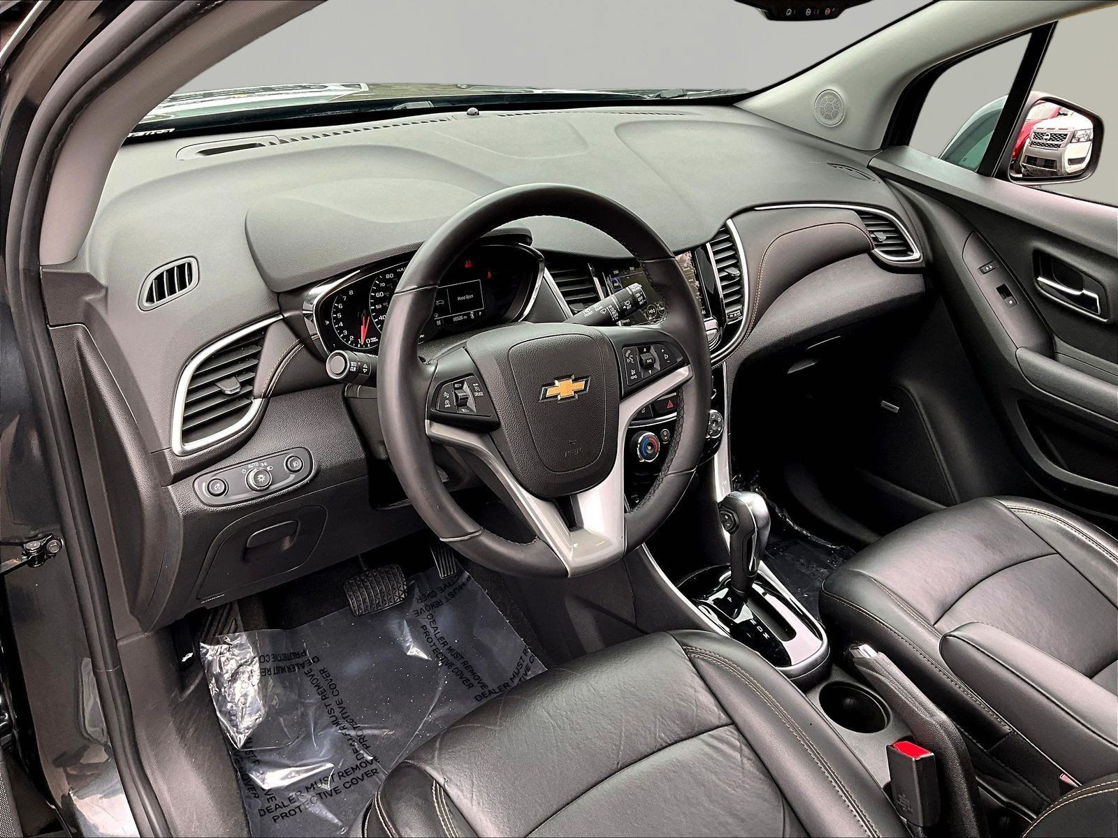 Used 2018 Chevrolet Trax Premier AWD/4WD image 17
