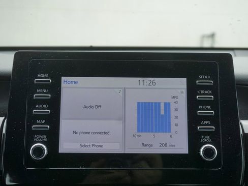 Used 2023 Toyota Camry SE image 9