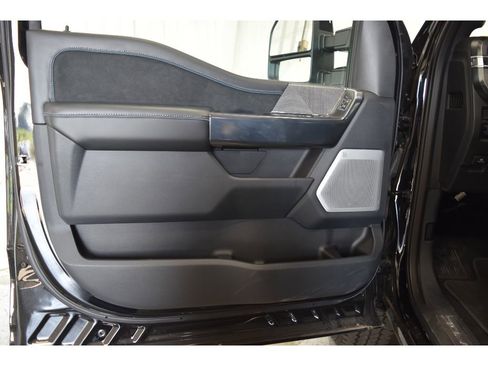 New 2025 Ford F350 Platinum w/ FX4 Off-Road Package image 12