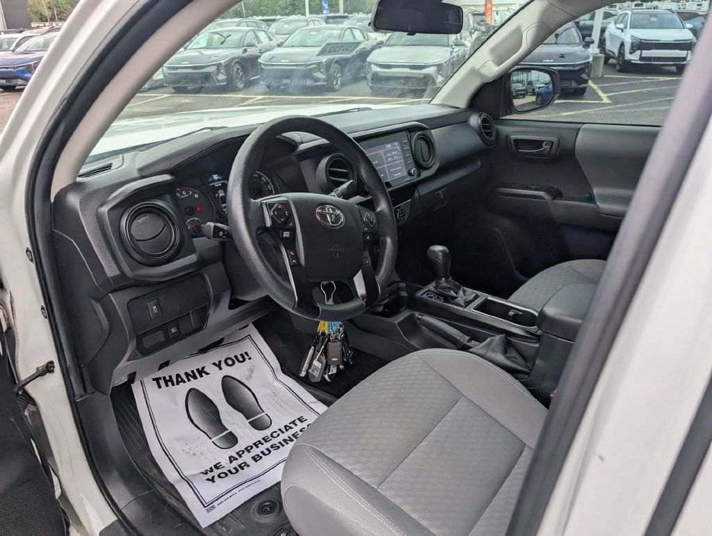 Used 2022 Toyota Tacoma SR RWD image 13