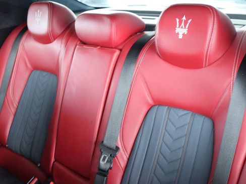 Used 2018 Maserati Ghibli S GranLusso RWD image 30