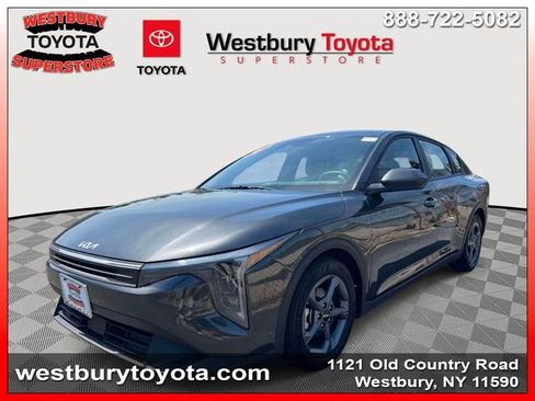 Used 2025 Kia K4 FWD image 5