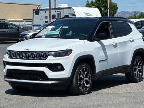 Used 2025 Jeep Compass Limited AWD/4WD image 8