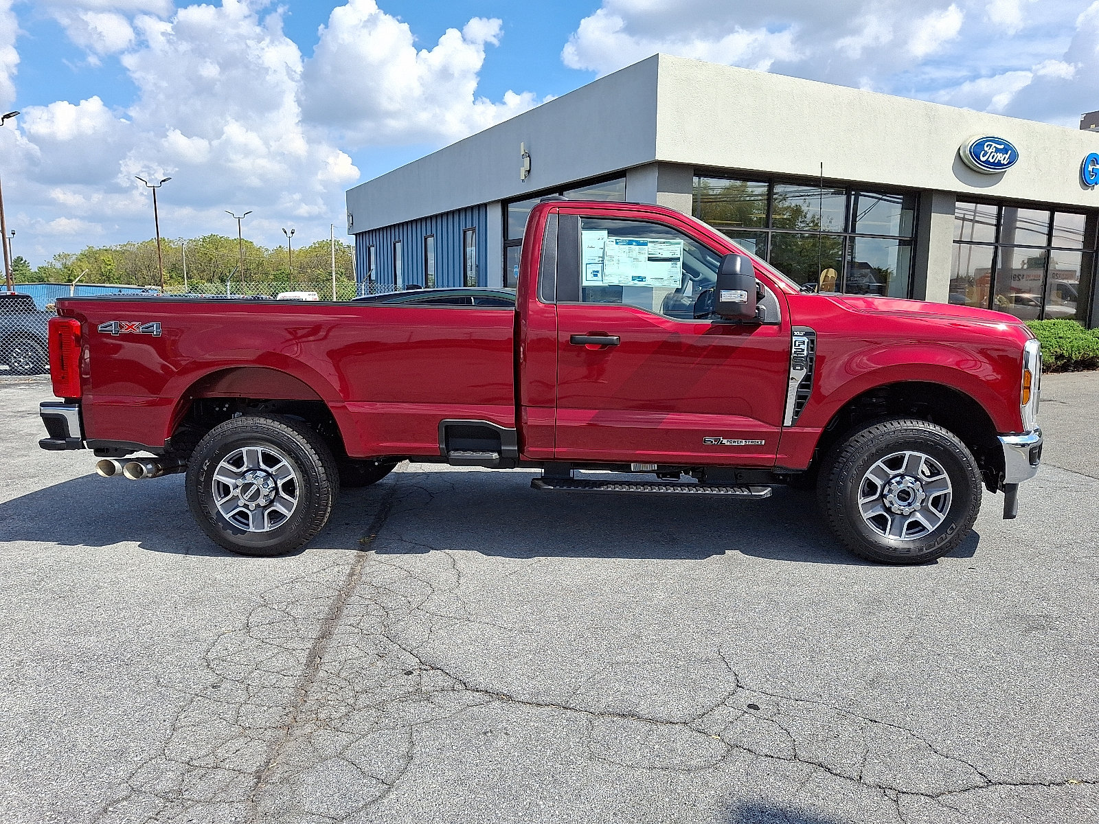Used 2025 Ford F250 XLT AWD/4WD image 5