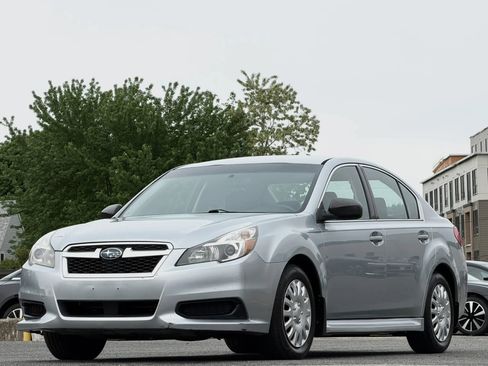 Used 2013 Subaru Legacy 2.5i AWD/4WD image 1
