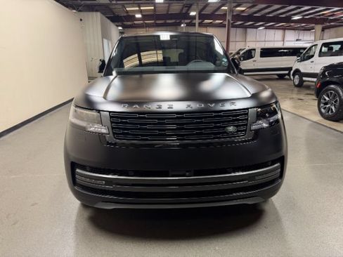 Used 2025 Land Rover Range Rover SE AWD/4WD image 7