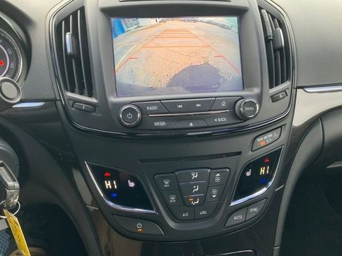 Used 2016 Buick Regal Sport Touring image 23