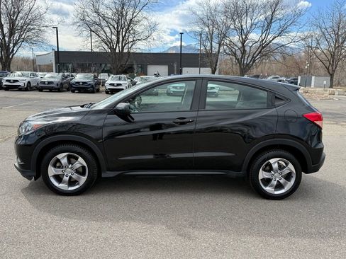 Used 2018 Honda HR-V LX image 8