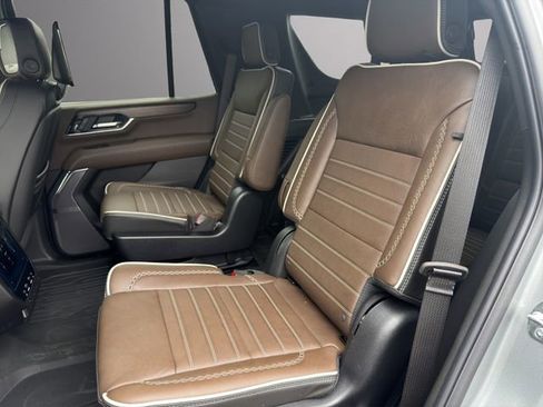 New 2026 GMC Yukon Denali Ultimate w/ LPO, Floor Liner Package AWD/4WD image 20