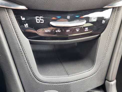 Used 2020 Cadillac XT5 Premium Luxury image 18