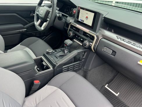 New 2025 Toyota Tacoma TRD Off-Road image 12