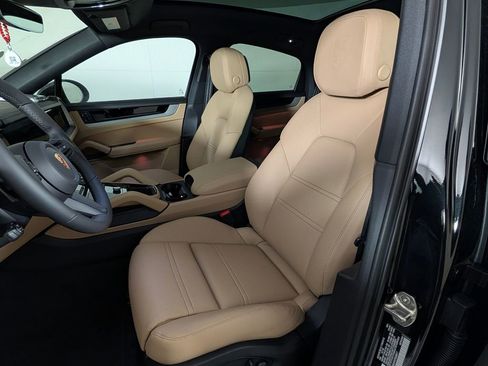 New 2026 Porsche Cayenne Coupe image 5