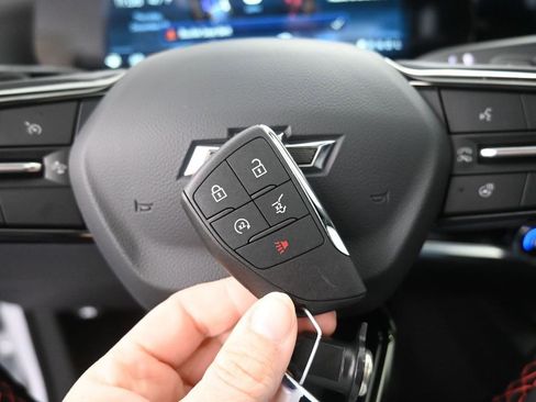 New 2026 Chevrolet Equinox RS w/ Convenience Package III image 34