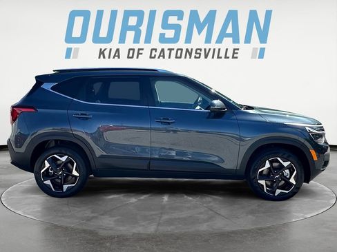 Used 2025 Kia Seltos EX AWD/4WD image 7