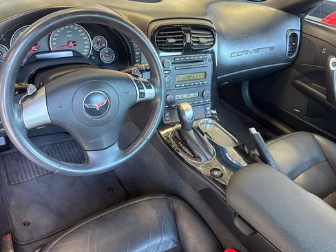 Used 2008 Chevrolet Corvette Coupe w/ Preferred Equipment Group RWD image 16