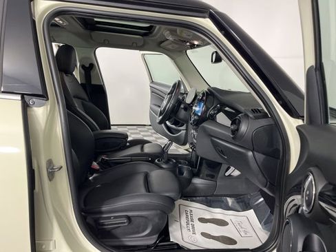 Used 2023 MINI Cooper S image 40