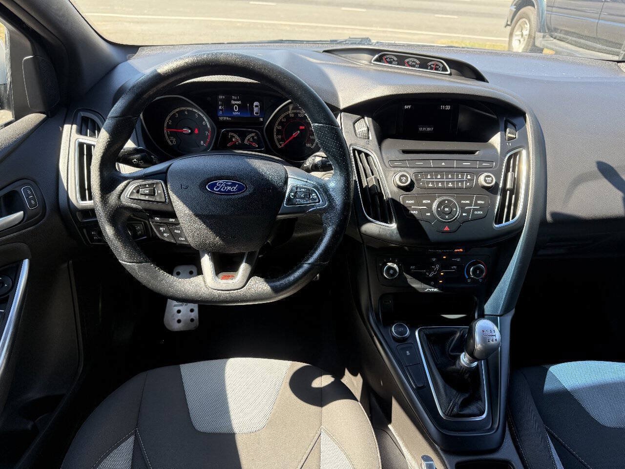 Used 2017 Ford Focus ST FWD image 17