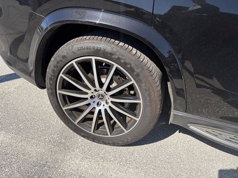 Used 2023 Mercedes-Benz GLS 580 4MATIC image 10