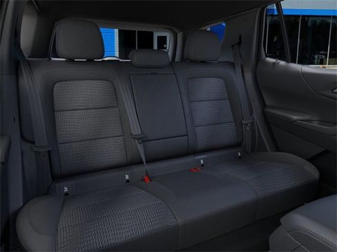 New 2026 Chevrolet Equinox LT w/ Safety and Technology Package image 17