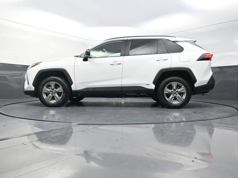Used 2025 Toyota RAV4 LE AWD/4WD image 34