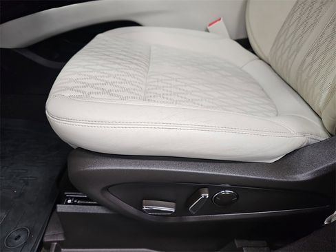 Used 2022 Lincoln Nautilus Black Label image 29