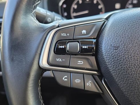 Used 2018 Honda Accord Touring image 25