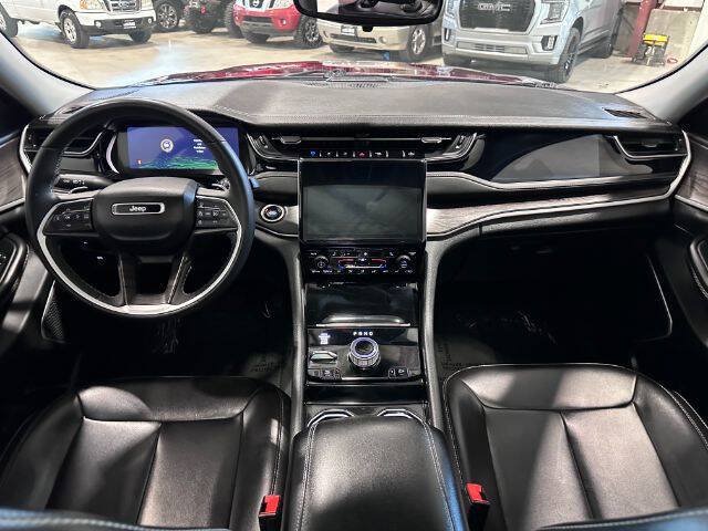 Used 2023 Jeep Grand Cherokee 4WD 4xe image 21