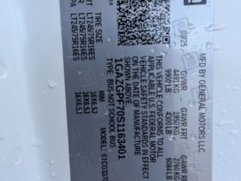Used 2025 Chevrolet Express 3500 LT w/ LT Preferred Equipment Group RWD image 21