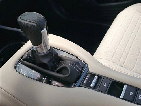 New 2027 Honda HR-V LX image 23