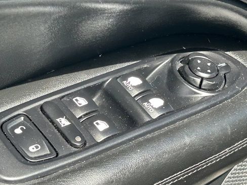 Used 2020 Jeep Compass Latitude FWD image 26