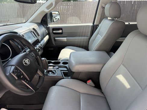 Used 2021 Toyota Sequoia Limited AWD/4WD image 9