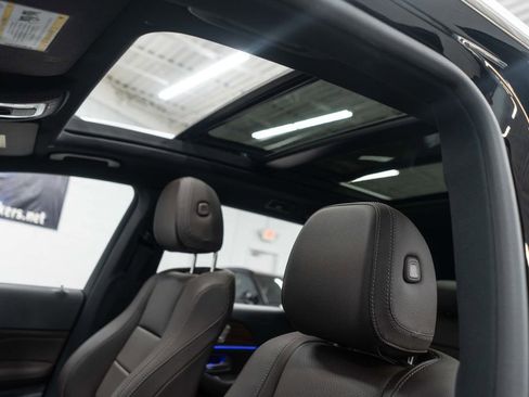 Used 2022 Mercedes-Benz GLS 450 4MATIC image 7