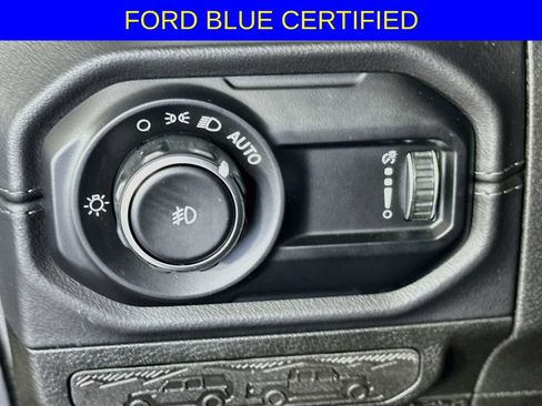 Used 2025 Jeep Wrangler Unlimited Sahara AWD/4WD image 13