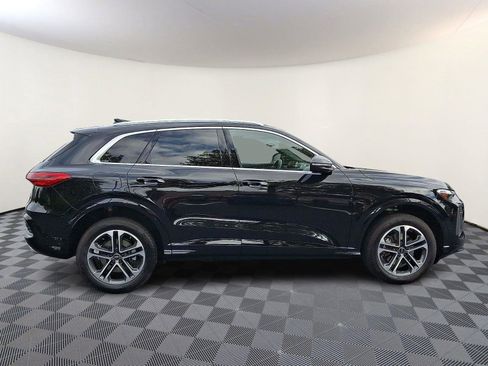 Used 2025 Audi Q5 Premium w/ Convenience Package AWD/4WD image 7