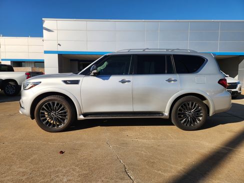 Used 2021 INFINITI QX80 Premium Select w/ Cargo Package image 5