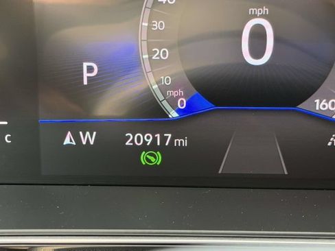 Used 2025 Volkswagen Jetta SE FWD image 27