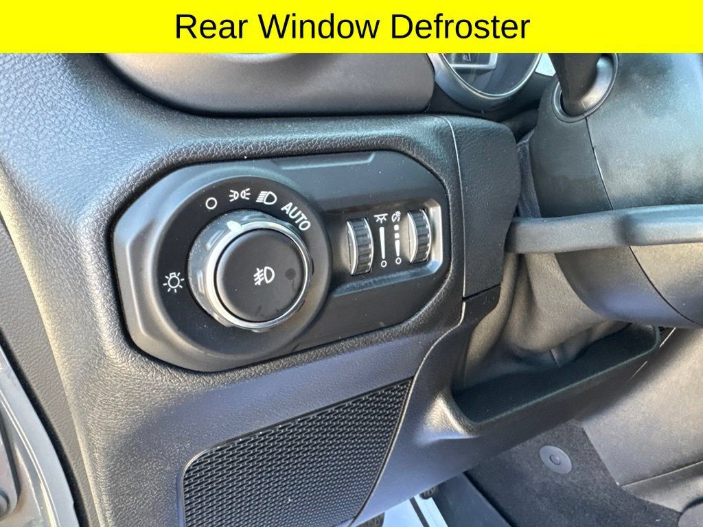 Used 2021 Jeep Wrangler Unlimited Sport AWD/4WD image 17