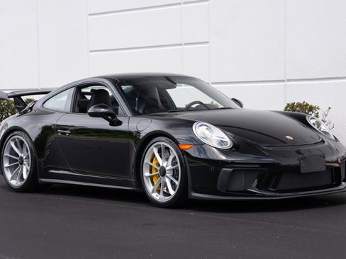 Used 2018 Porsche 911 GT3 RWD image 4