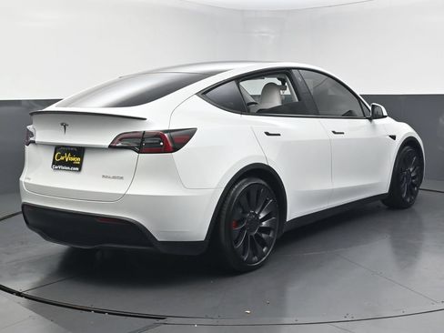 Used 2023 Tesla Model Y Performance AWD/4WD image 4