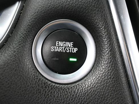 Used 2020 Chevrolet Traverse LT w/ LT Premium Package image 41