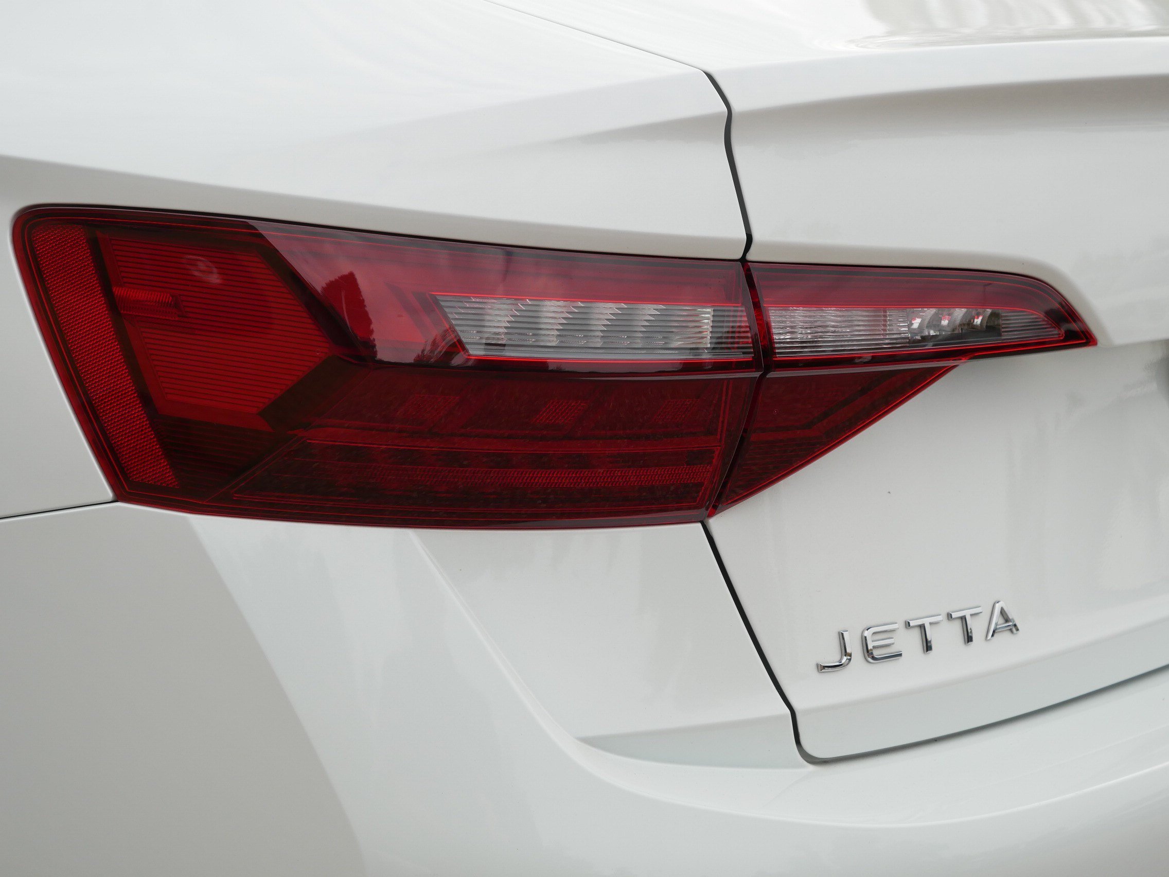 Used 2023 Volkswagen Jetta SE FWD image 17