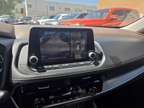 Used 2021 Nissan Rogue SV AWD/4WD image 9