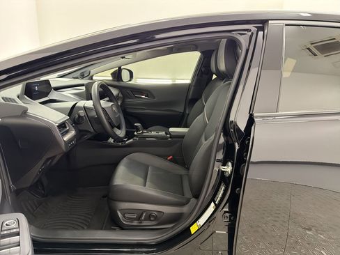 Used 2024 Toyota Prius Limited w/ Limited Premium Package image 5
