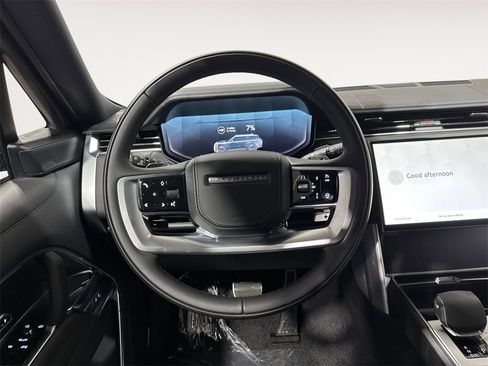New 2025 Land Rover Range Rover SE image 12